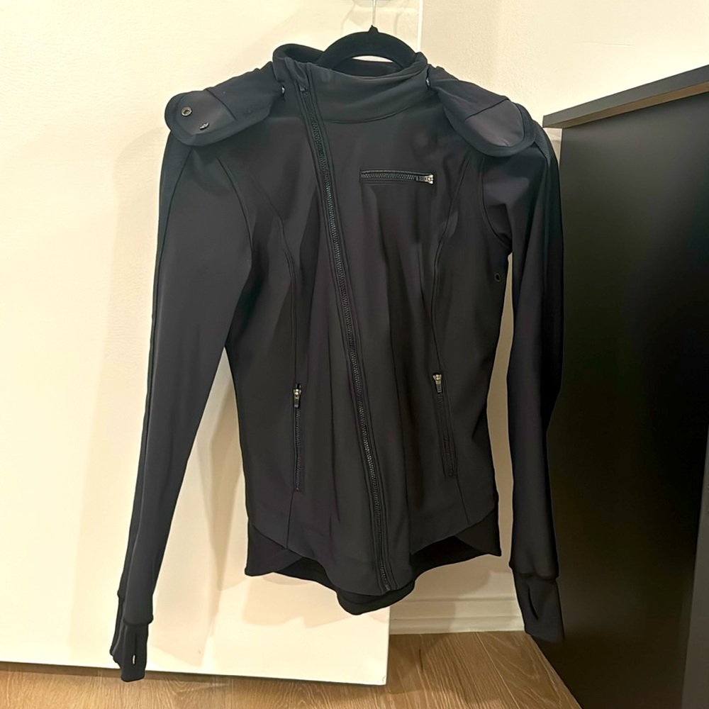 Lululemon zip up with detachable hoodie